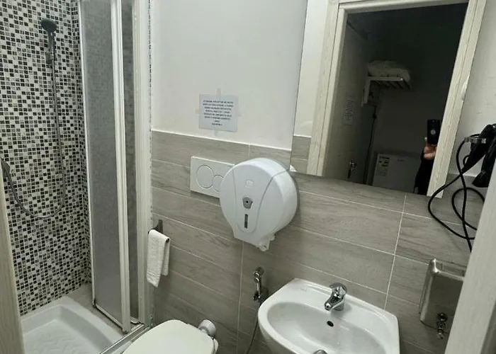 Metro B Fronte Metro Bed & Breakfast 4*